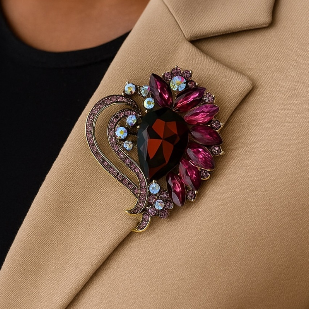 Anthropologe unique lux dark red and gold color Brooch
